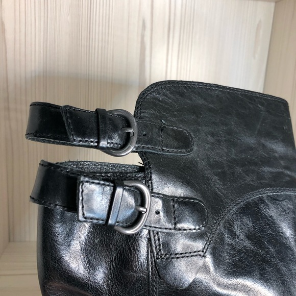 ⭐️ SALE ⭐️ Born Shoes Knee Length Boots (size 7) - Picture 10 of 14